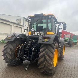 JCB Fastrac 4220