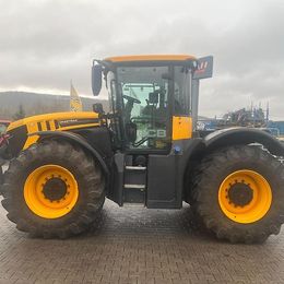 JCB Fastrac 4220