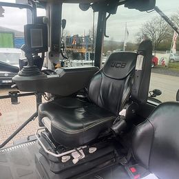 JCB Fastrac 4220