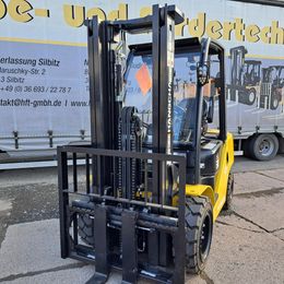HC (Hangcha) CPCD30-XH7F * Dieselstapler