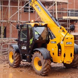 Teleskoplader von JCB – Kraft trifft Vielseitigkeit