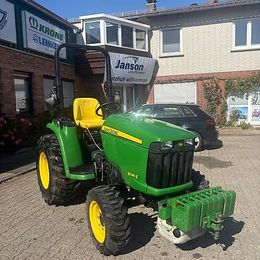 John Deere 3036E