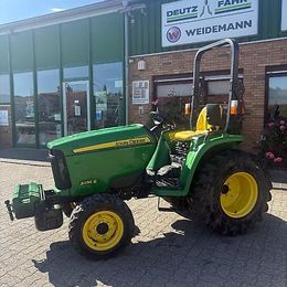 John Deere 3036E