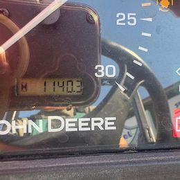 John Deere 3036E