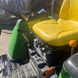 John Deere 3036E