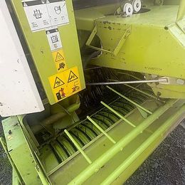Claas Rollant 255 RC Uniwrap