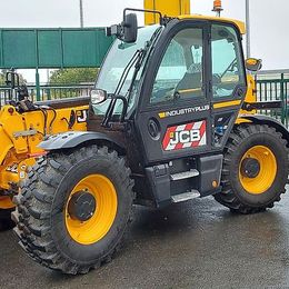 JCB Teleskoplader 536-95 SWAY Industrie Plus