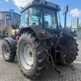 Massey Ferguson 6255