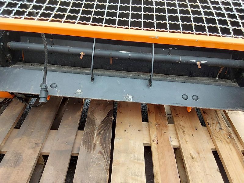 Winterdienstgeräte: KIF B400 für z.B. Multicar, Pritschenfahrzeuge gebraucht KIF B400 für z.B. Multicar, Pritschenfahrzeuge