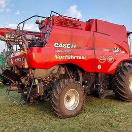 Case IH Axial-Flow 6150 inkl. Schneidwerk 7,62 m und Wagen