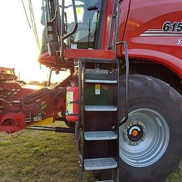 Case IH Axial-Flow 6150 inkl. Schneidwerk 7,62 m und Wagen