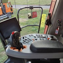 Case IH Axial-Flow 6150 inkl. Schneidwerk 7,62 m und Wagen