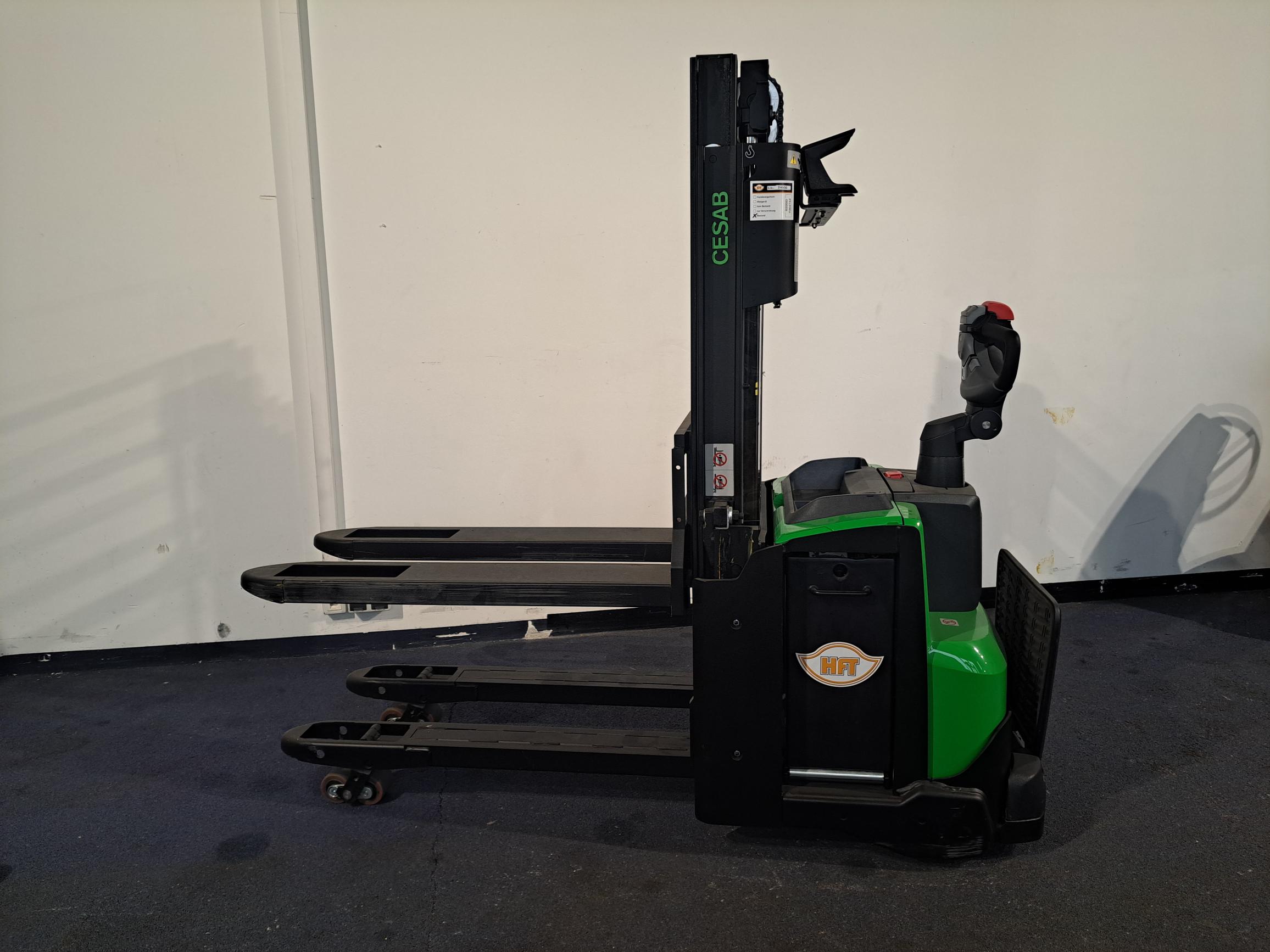 Hochhubwagen Cesab S 220 D gebraucht Cesab S 220 D * Hochhubwagen