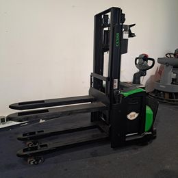 Hochhubwagen Cesab S 220 D gebraucht Cesab S 220 D * Hochhubwagen