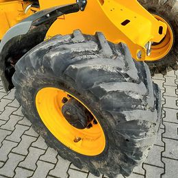 JCB TM 220 CWL