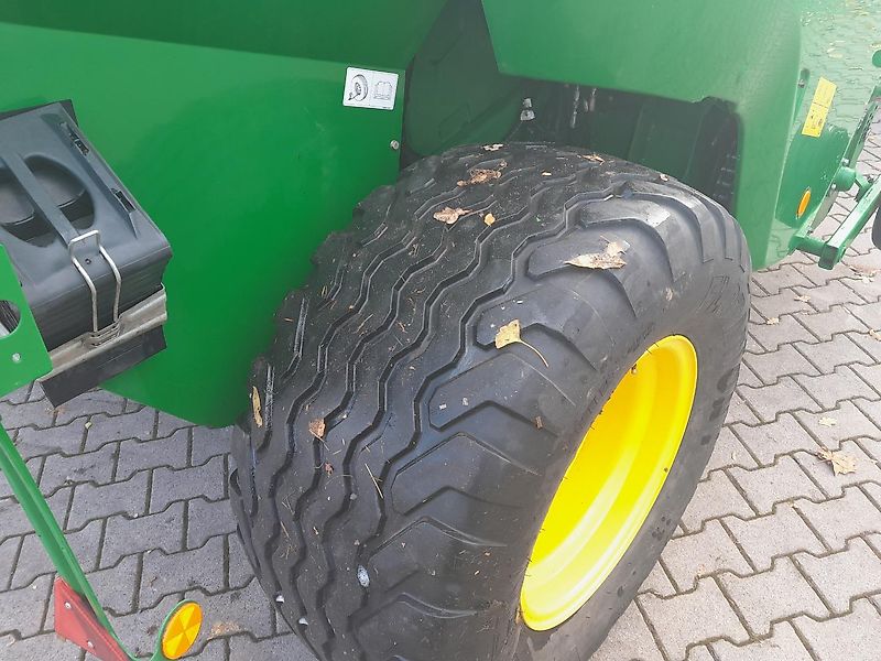 Pressen: John Deere F441P gebraucht John Deere F441P