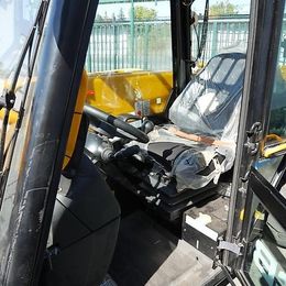 JCB 525-60E