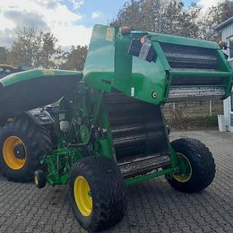 John Deere F441P