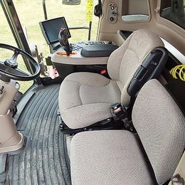 Case IH Axial-Flow 6150 inkl. 6,70 m Schneidwerk und Wagen