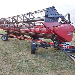 Case IH Axial-Flow 6150 inkl. Schneidwerk 7,62 m und Wagen