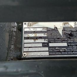 Merlo Doppelter Rundballengreifer A2423