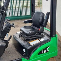 HC (Hangcha) CPD18-XD4-SI16 * 4-Rad Elektrostapler