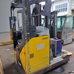 Yale MR16 * Schubmaststapler