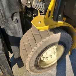 Yale ERP 40 VM * 4-Rad Elektrostapler