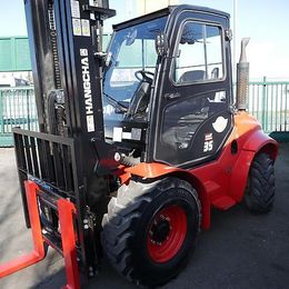 Hangcha CPCD35 - Geländestapler 4x4