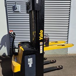 Yale MS 16 * Hochhubwagen