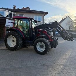 Valtra A114