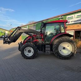 Valtra A114
