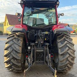 Valtra A114