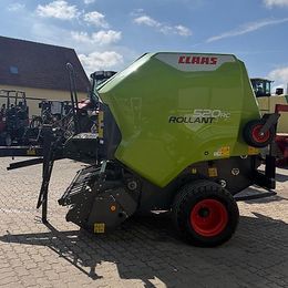 Claas Rollant 520 RC