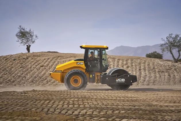 JCB Walzenzug für Bodenverdichtung