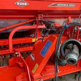 Kuhn Integra 3003 SD