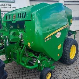 John Deere F441P