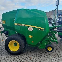 John Deere F441P