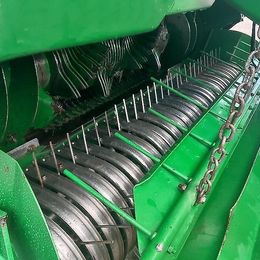 John Deere F441P