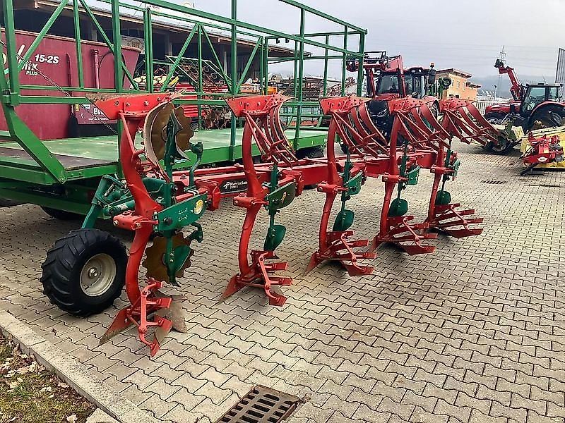 Pflüge: Kverneland 2300 S Variomat gebraucht Kverneland 2300 S Variomat