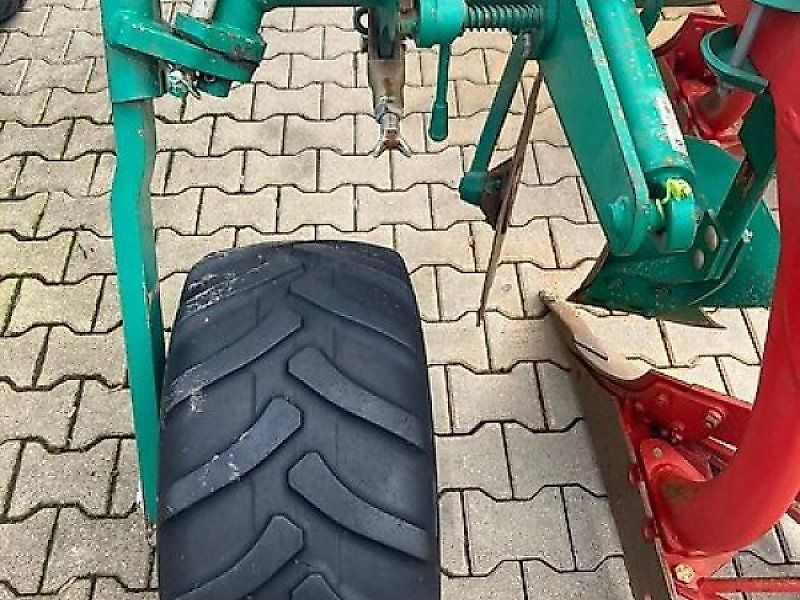 Pflüge: Kverneland 2300 S Variomat gebraucht Kverneland 2300 S Variomat