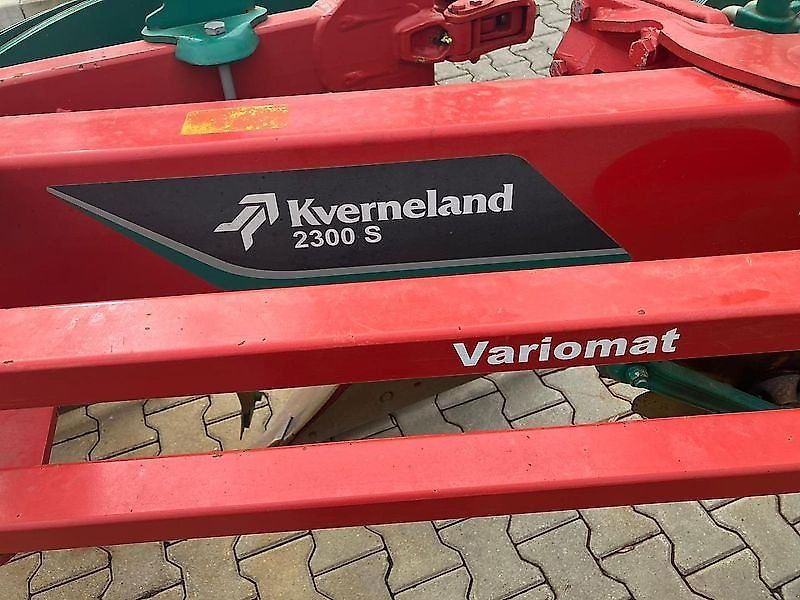 Pflüge: Kverneland 2300 S Variomat gebraucht Kverneland 2300 S Variomat