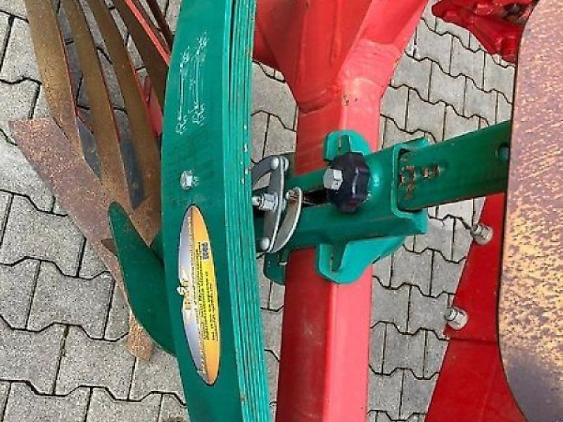 Pflüge: Kverneland 2300 S Variomat gebraucht Kverneland 2300 S Variomat