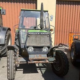 Traktoren: Deutz-Fahr DX 3.30 gebraucht Deutz-Fahr DX 3.30