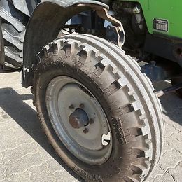 Traktoren: Deutz-Fahr DX 3.30 gebraucht Deutz-Fahr DX 3.30