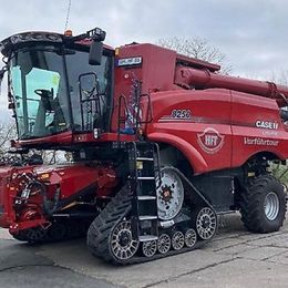 Mähdrescher: Case IH Axial-Flow 8250 ST5 gebraucht Case IH Axial-Flow 8250 ST5