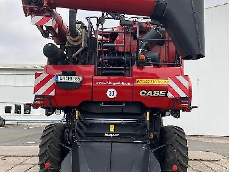 Mähdrescher: Case IH Axial-Flow 8250 ST5 gebraucht Case IH Axial-Flow 8250 ST5