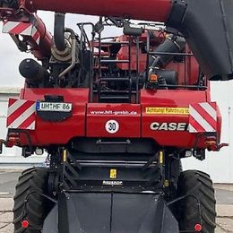 Mähdrescher: Case IH Axial-Flow 8250 ST5 gebraucht Case IH Axial-Flow 8250 ST5