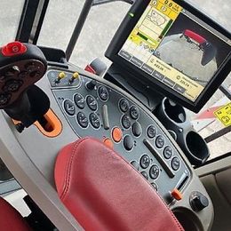 Mähdrescher: Case IH Axial-Flow 8250 ST5 gebraucht Case IH Axial-Flow 8250 ST5