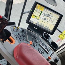Mähdrescher: Case IH Axial-Flow 8250 ST5 gebraucht Case IH Axial-Flow 8250 ST5